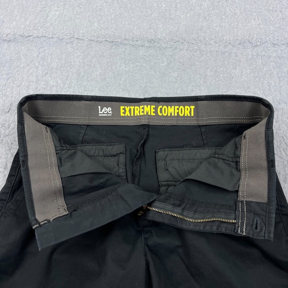 Lee Shorts Men's 32 Black Flat Front Chino Motion Flex Waistband Stretch 9.5" - Picture 2 of 11